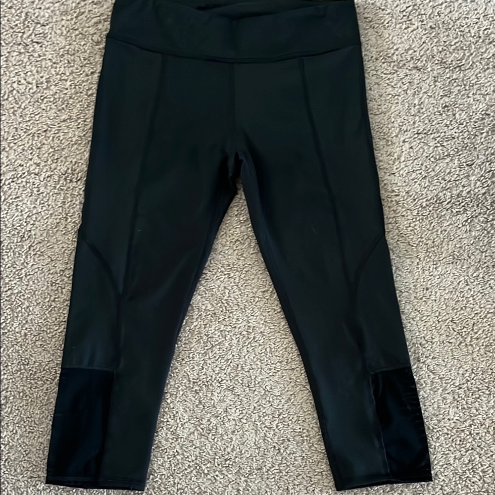 Fabletics Black Cropped Leggings with Mesh Accents